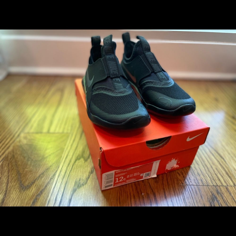 Nike Flex Runner Slip-On Running Shoe